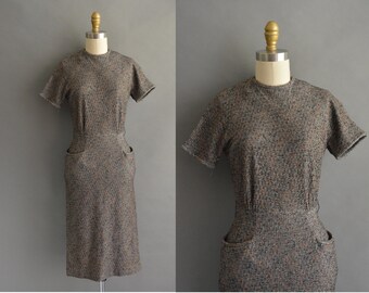vintage 1950s dress / 50s texture fall vintage wiggle dress