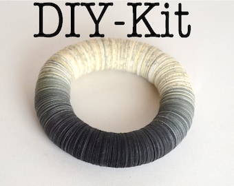 DIY Kit : Bracelet made of book pages and gray papers