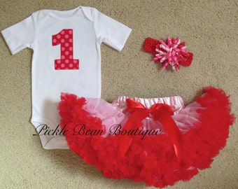 Baby Girl Valentine Outfit, Valentines Day Birthday Outfit, 1st Birthday Girl Outfit, First Birthday Outfit, Pink Red Pettiskirt