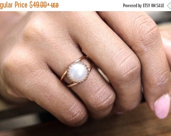 SUMMER SALE - 14k rose gold filled ring,white pearl ring,freshwater pearl ring,bridal ring,bridesmaid gifts,rose gold ring,pink go