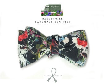 blue floral bow tie, mens, cotton fabric, freestyle, self tie / adjustable bow tie handmade by Bagzetoile in France