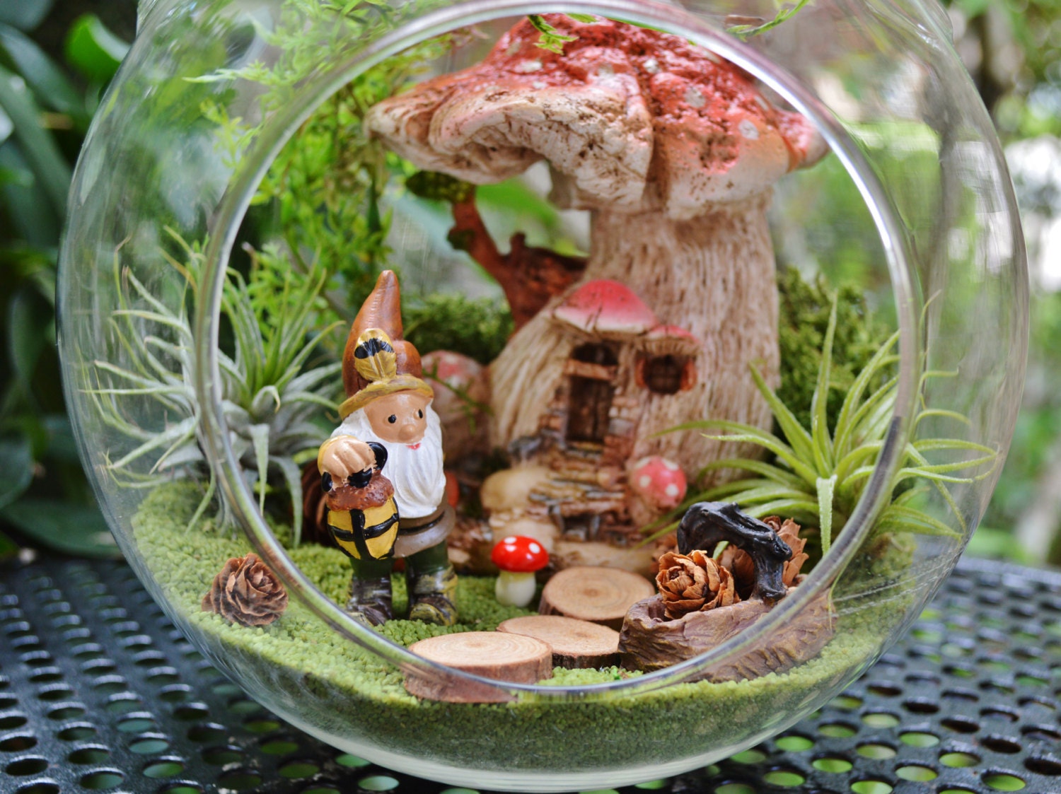 miniature gnomes for terrariums