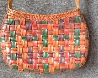 Vintage woven leather purse