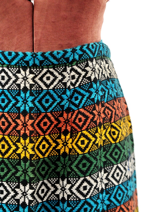 Vintage 1970's Star Diamond Novelty Blanket Print Bright