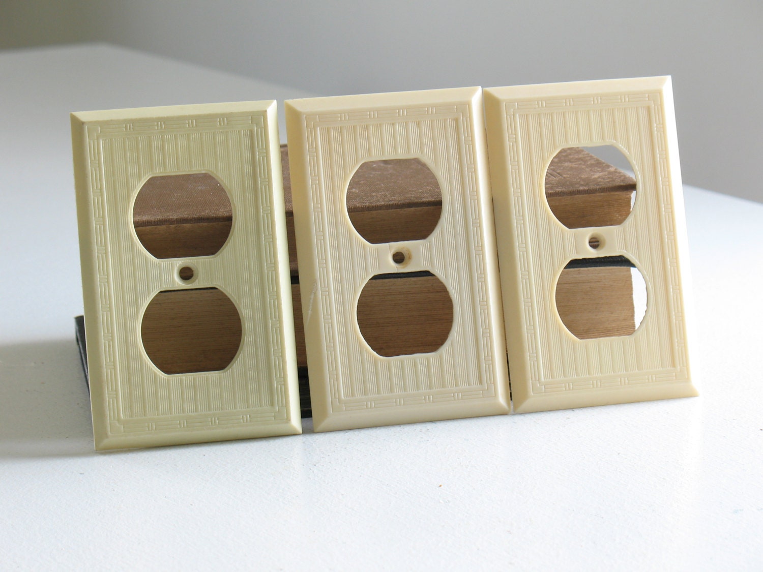 Vintage Bakelite Outlet Plate Covers / Ivory Cream Art Deco