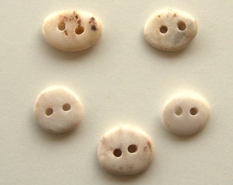 5 Medium Beach Stone Buttons,Natural Organic Supplies,Sewing Finding Buttons,Beach Pebble Buttons,Drilled Stones,Knitting Supplies,RTS