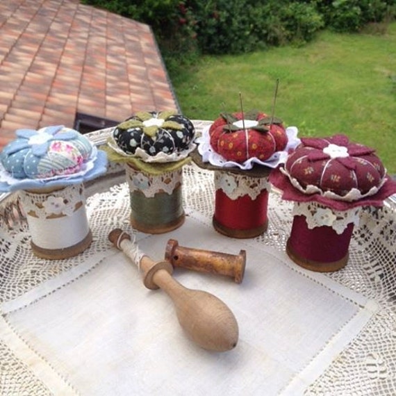 Items similar to spool pincushion on Etsy