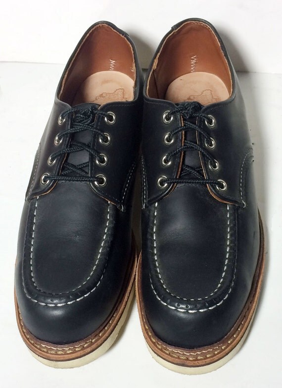 Red Wing® 8106 Classic Oxford Black Chrome Leather Heritage