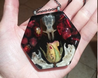 Rat Skull and Roses Pendant, real bone jewelry, real skull jewelry, cabinet of curiosities, steampunk, gothic, taxidermy jewelry, oddities