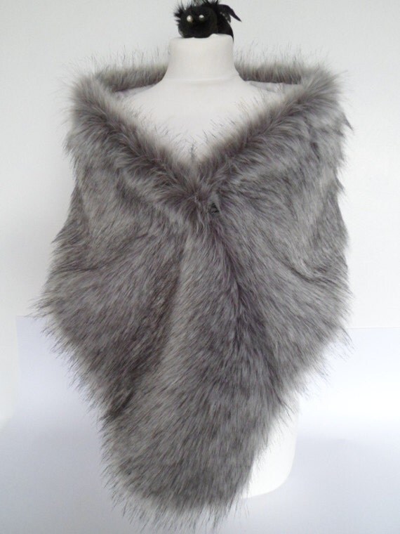 gray fur stole