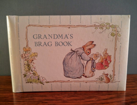 1990 Beatrix Potter Collection Grandma’s Brag Book Photo