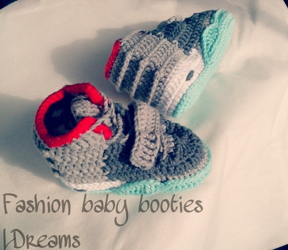 knitted yeezy baby shoes