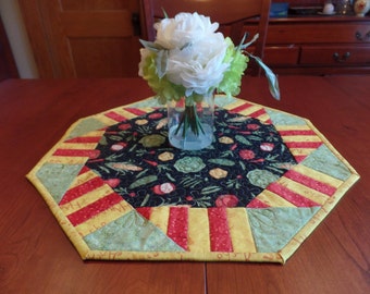 Quilted Table Topper with Vegetables, Vegetable Table Topper, Vegetable Table Mat, Quilted Table Mat with Vegetables, Table Centerpiece