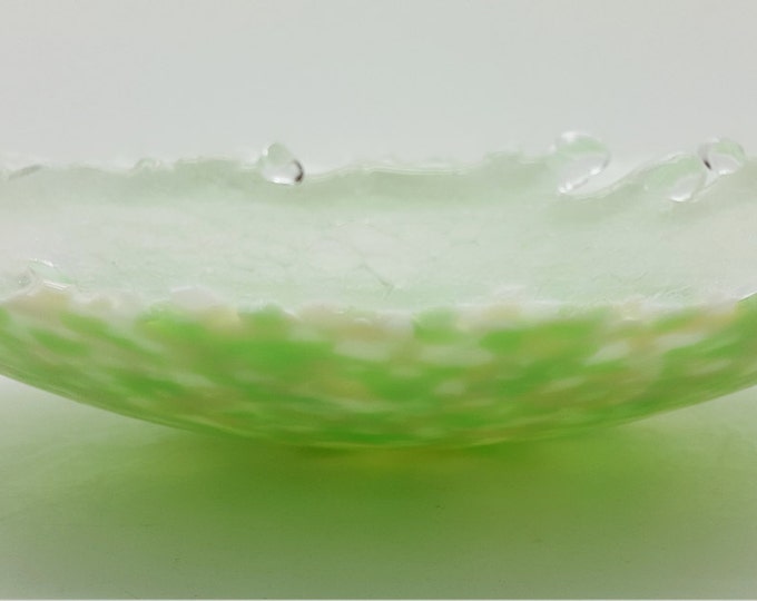 Round mint green fused glass dish. Decorative bowl . Contemporary glass. Wedding anniversary, birthday, housewarming gift idea
