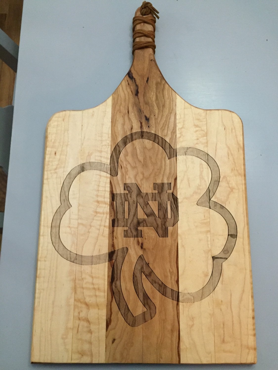 Center Handle Cutting Board