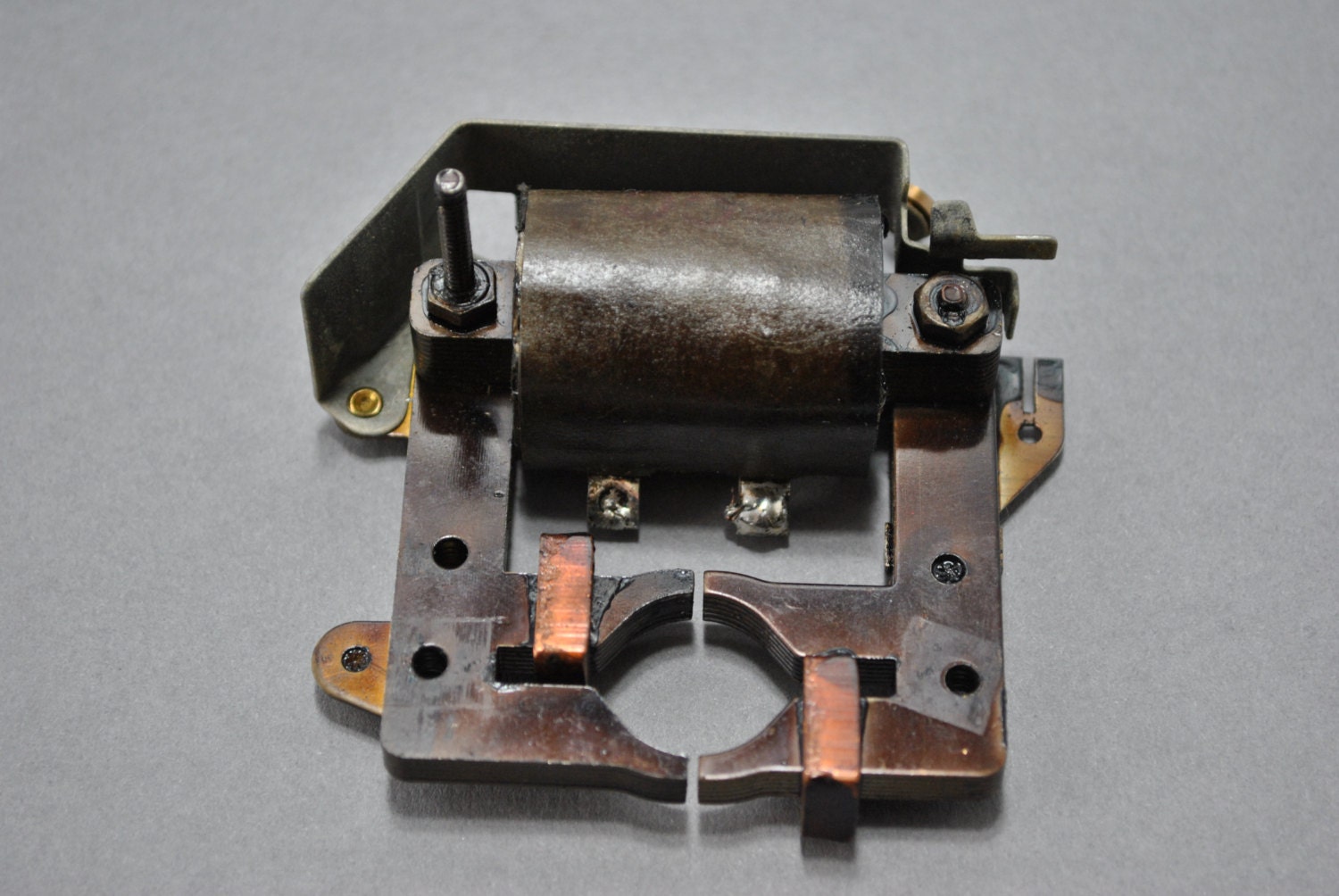 Telechron H3 Field Coil With Alarm Vibrator Assembly Attached