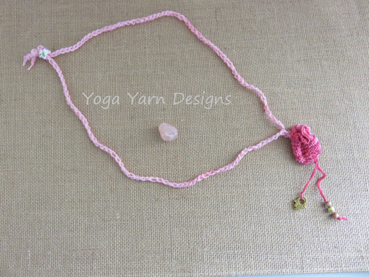 Pouch Necklace Crocheted with Cotton Embroidery Floss.