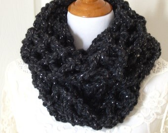 Infinity Scarf, Chunky Crocheted Scarf, Infinity Cowl, Hand Crocheted Scarf, Hand Crocheted Cowl, Charcoal Infinity Scarf, Circle Scarf