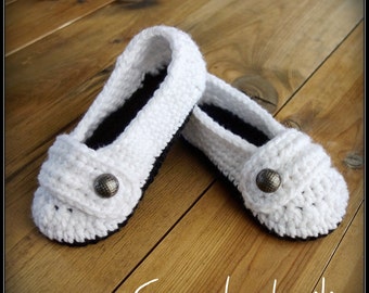 Women's slippers / Pantoufles pour femmes