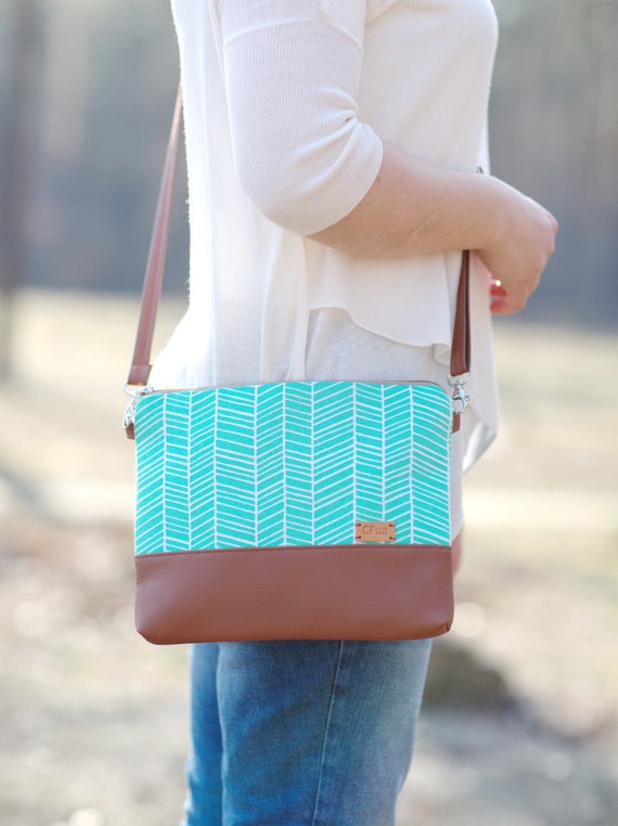 Small crossbody bag Women gift Mothers gift Summer by CRAFTSFAIRua