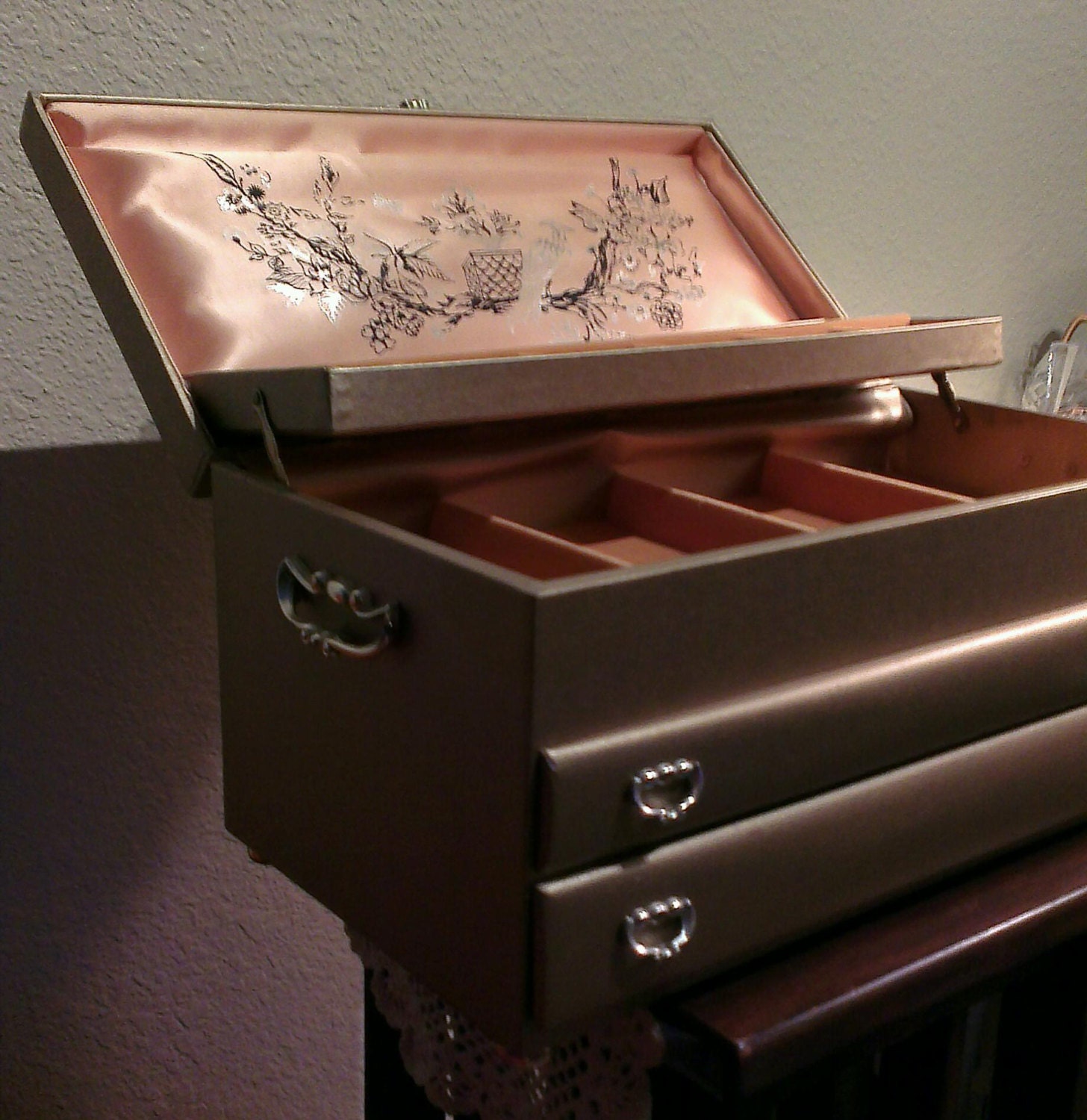 Vintage Lady Buxton 4 Tier Jewelry Box Gold 1960s