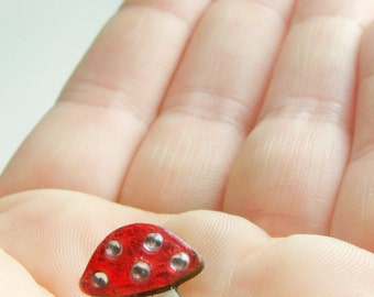tiny toadstool for your collar // shiny pin brooch