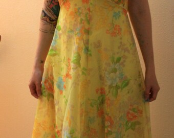 1960s Yellow floral chiffon dress with cape. Size small