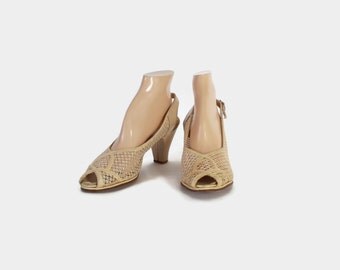 Vintage 40s HEELS / 1940s Ivory Leather & Mesh Peep Toe Wedding Shoes 8 1/2