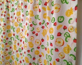 darling kitchen cafe curtain, fruit fabric with zig zag trim; counry kitchen curtain, apple, berry, orange accents,28" x 26.5"; yesteryears