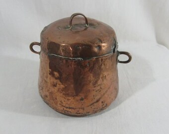 Antique French copper pot, hammered copper stock pot, hand wrought copper pan, lidded copper pot, hand forged copper, French farmhouse chic