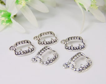 5 Piece - Antique Silver Charms - Vampire Teeth - Vampire Fangs - Halloween - Halloween Charms - Halloween Jewelry - Jewelry Charms - C0027