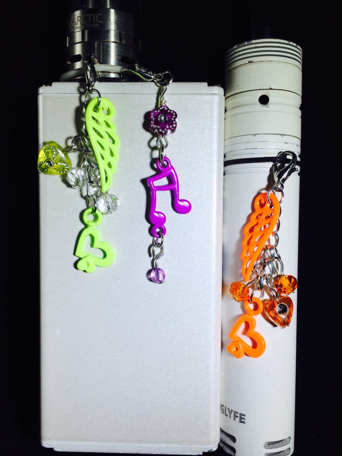 3 packNeon Vape Charmsalso available in other colors