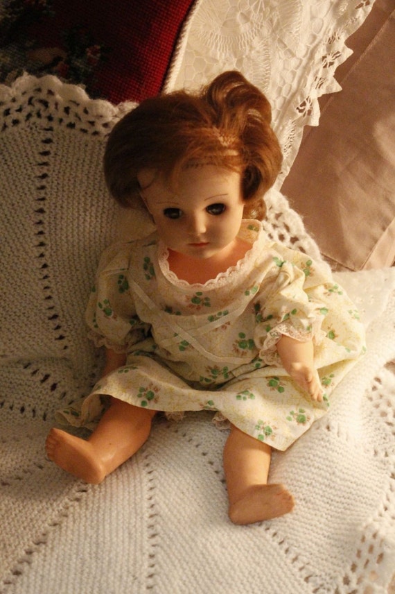 eye closing doll