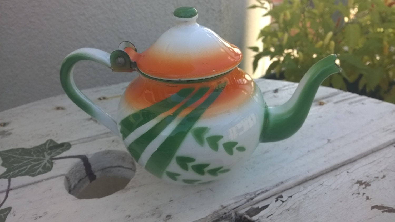 Vintage Enamel Tea Kettle, Enamel teapot Haute Juice