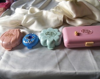 Sale Reduced price - Vintage Polly Pocket compact lot of 4 toys 1990s Pink green blue cases - no dolls - job lot spares and repairs broken
