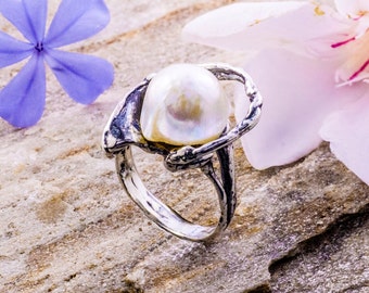White Pearl Ring, Sterling Silver and Pearl Ring, June Birthstone Ring, Summer Ring, White Ring, Handmade, Fashion ring