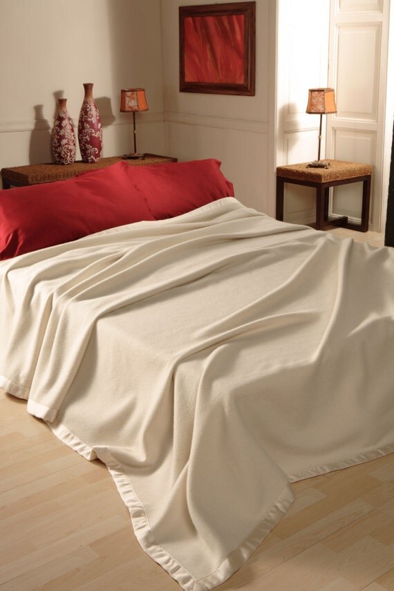 Queen size CASHMERE BLANKET Bed For Winter Debby Natural