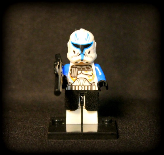 lego minifigures captain rex