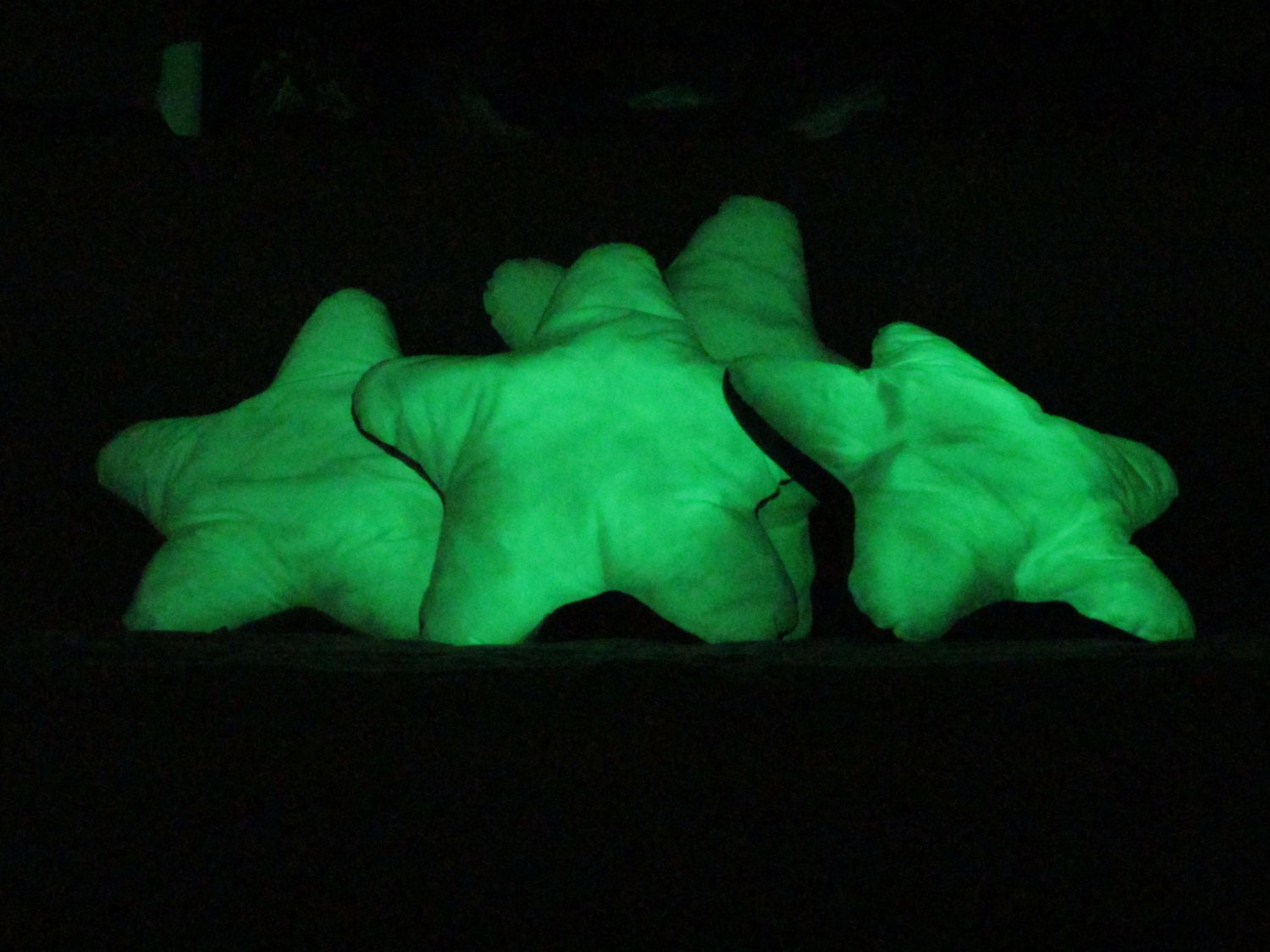 glowing star pillow