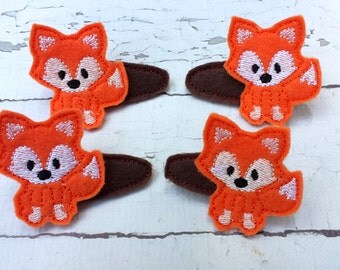 Fox felt hair clips.Embroidered fox hair clips.Set of 2