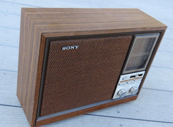 vintage sony transistor radio