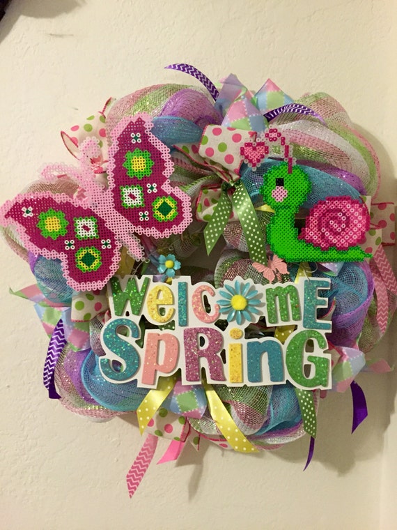 Spring Wreath, Welcome wreath, Wreath, Perler beads, Spring, Front Door Wreath, Easter wreath, Spring decor, Deco mesh wreath, Home Decor