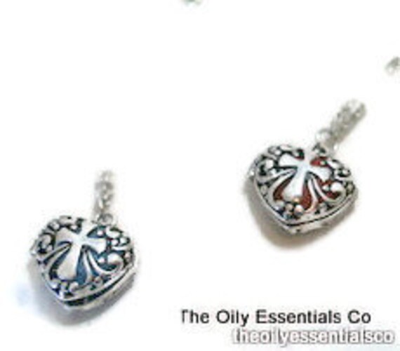 Aromatherapy Locket by TheOilyEssentialsCo on Etsy