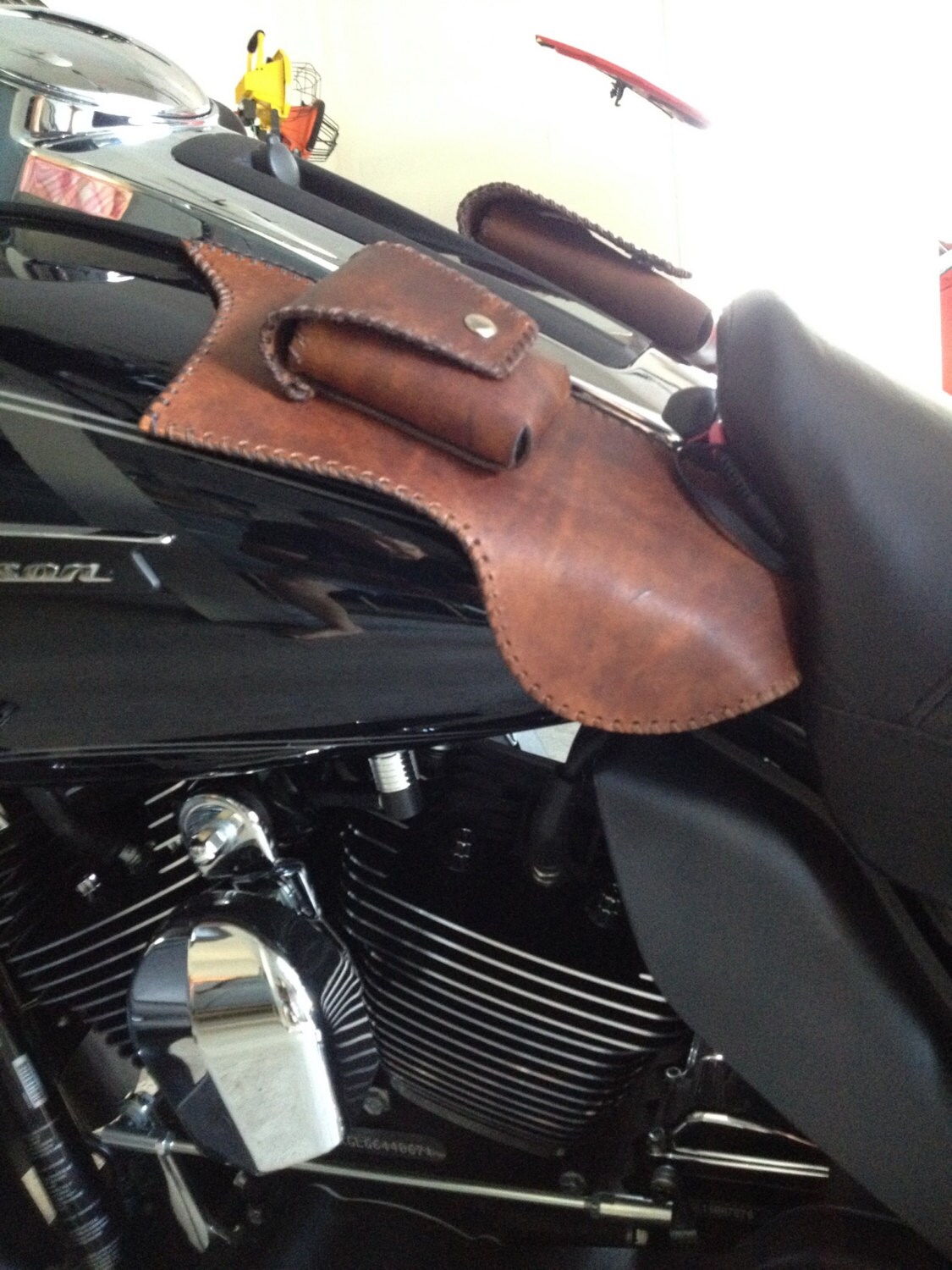 Tank bra to fit Harley Davidson touring by Rensgadeleatherworks