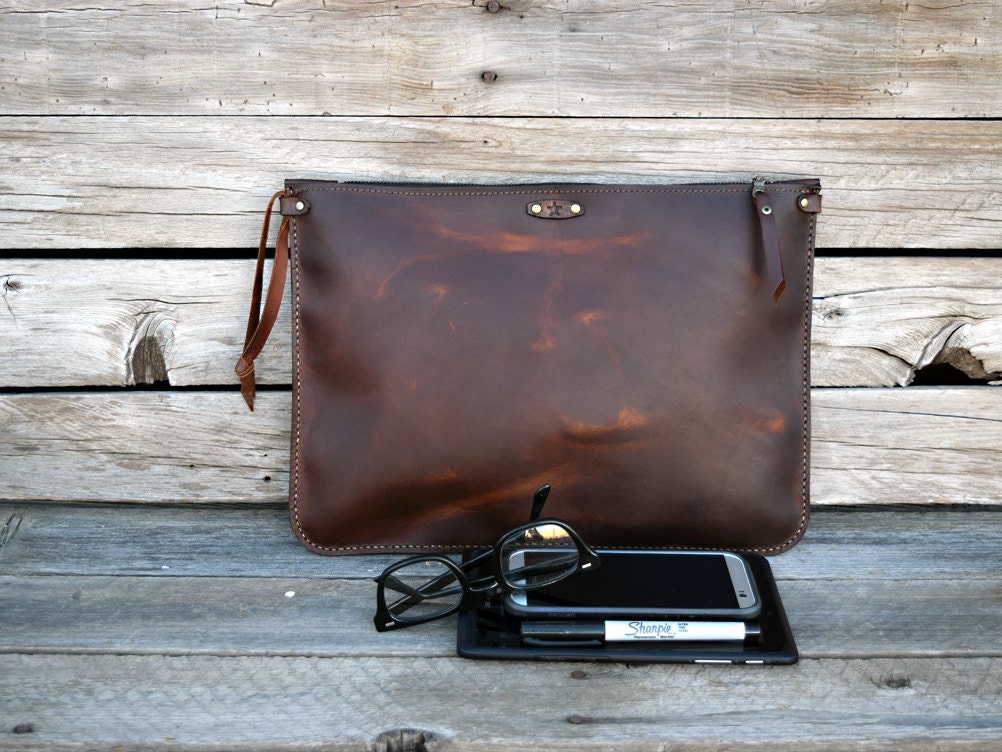 mens leather hand pouch