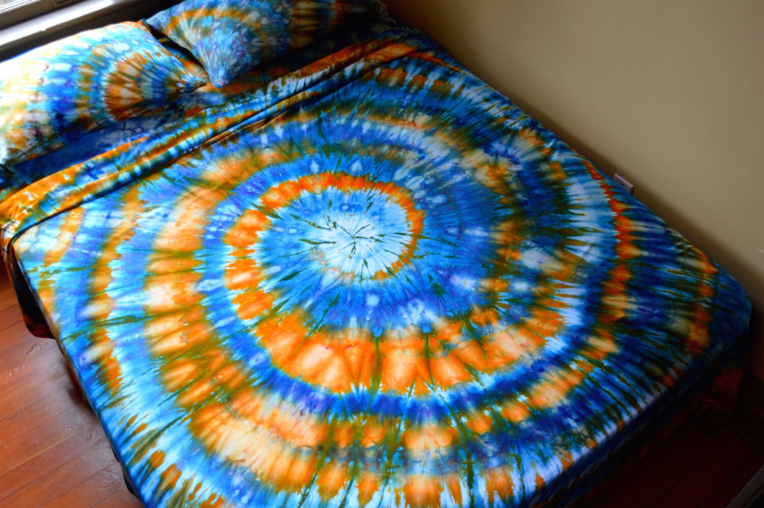 Hand Dyed Queen Sheet Set Tie Dye Psychedelic Bedding