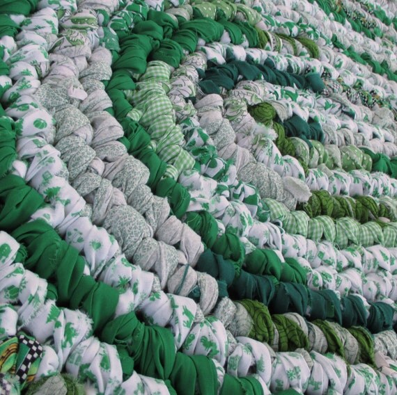 Rag Rug Emerald Green Clover Bath Mat by ThankfulRoseHome