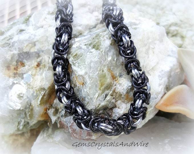 Chainmaille Bracelet, gift for him, Gift for her, Black chain, Silver chain, handmade, Byzantine weave