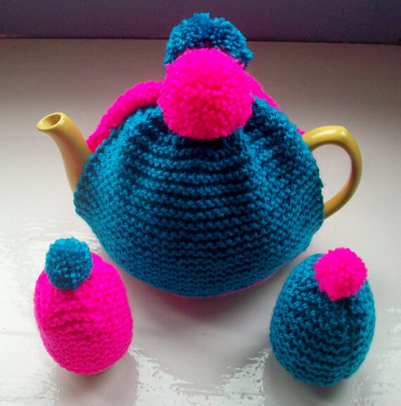 Breakfast set, pompom tea cozy, egg cosy set, hand knitted, novelty, electric blue, fuchsia pink