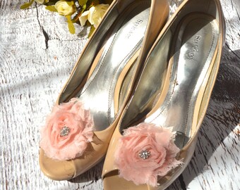 Flower Shoe Clips, Blush Pink Flower shoe clips, shoe clips, wedding shoe clips, rhinestone shoe clips, shabby blush rose
